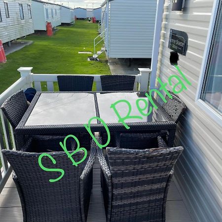 Summer Breeze Deluxe Caravan Rental Saint Osyth Exteriér fotografie