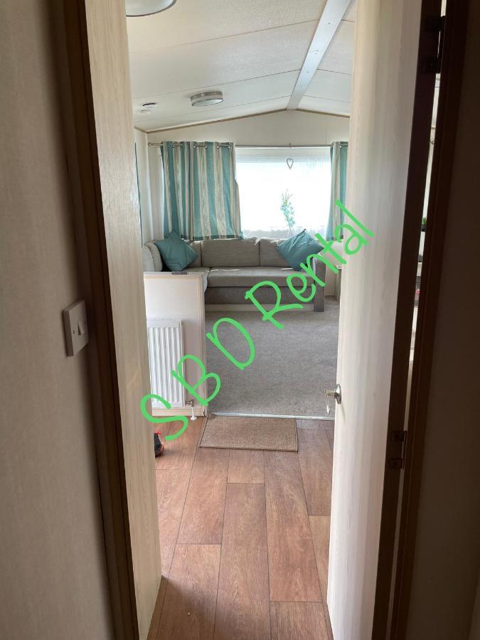 Summer Breeze Deluxe Caravan Rental Saint Osyth Exteriér fotografie