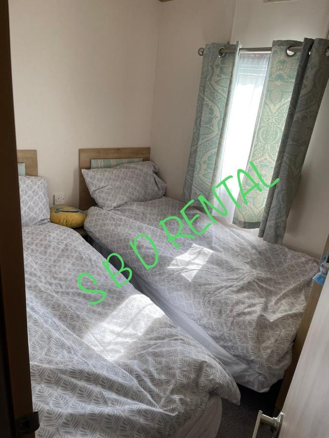 Summer Breeze Deluxe Caravan Rental Saint Osyth Exteriér fotografie