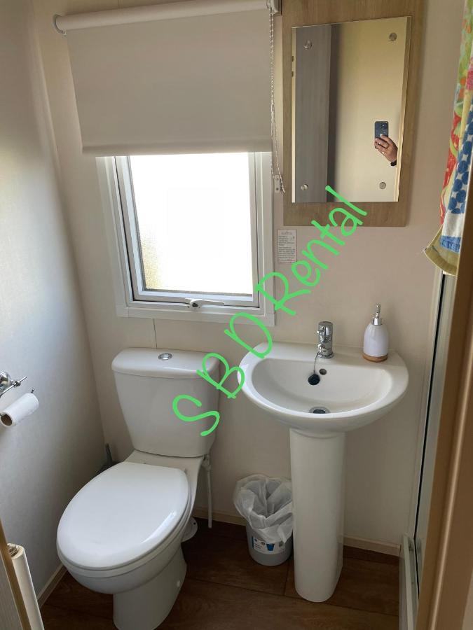 Summer Breeze Deluxe Caravan Rental Saint Osyth Exteriér fotografie