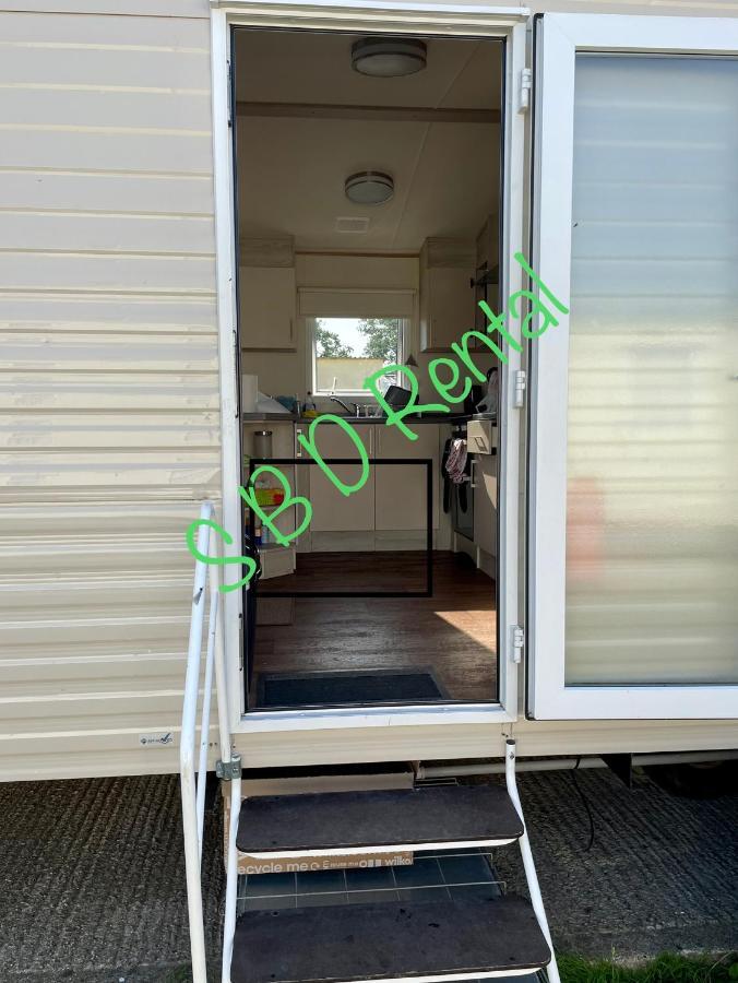 Summer Breeze Deluxe Caravan Rental Saint Osyth Exteriér fotografie